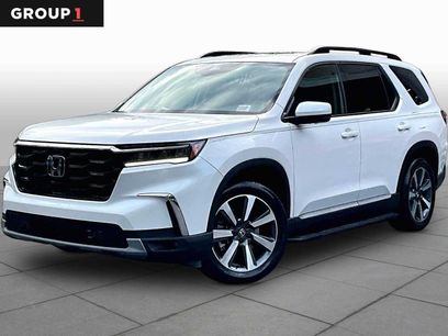 Used 2025 Honda Pilot Elite