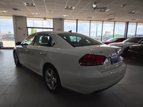 Used 2012 Volkswagen Passat 2.5 SE FWD image 5
