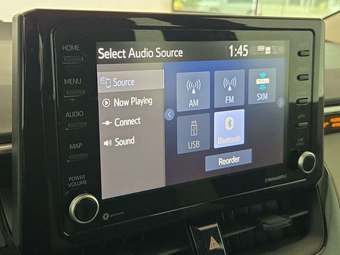 Used 2022 Toyota Corolla LE image 19