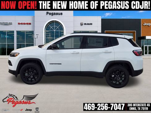 New 2026 Jeep Compass Latitude AWD/4WD image 3