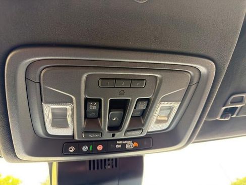Used 2026 GMC Sierra 3500 Denali Ultimate AWD/4WD image 42