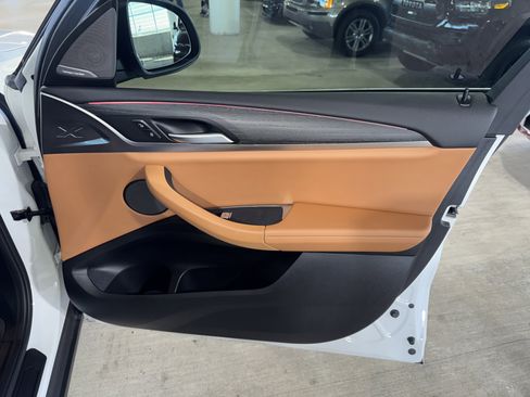 Used 2023 BMW X3 sDrive30i w/ Convenience Package image 9