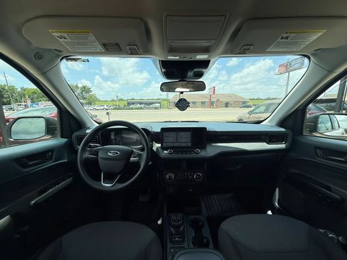 Used 2022 Ford Maverick XL FWD image 4