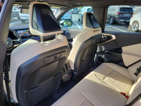 Used 2025 BMW X3 xDrive30i w/ Premium Package image 12