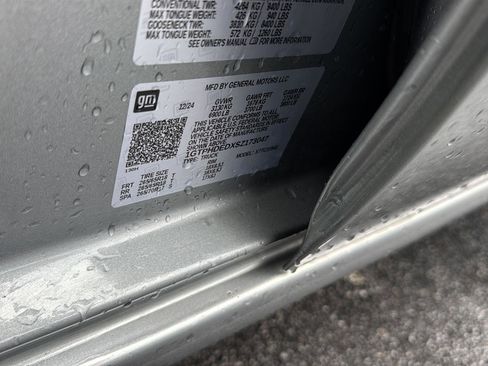 Used 2025 GMC Sierra 1500 SLT image 35