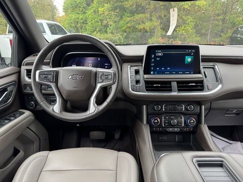 Used 2024 Chevrolet Tahoe Z71 w/ Luxury Package image 14