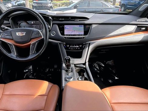 Used 2023 Cadillac XT5 Premium Luxury image 14