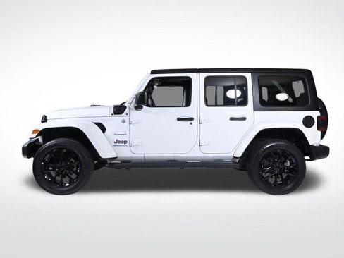 Used 2023 Jeep Wrangler Unlimited Sahara image 2