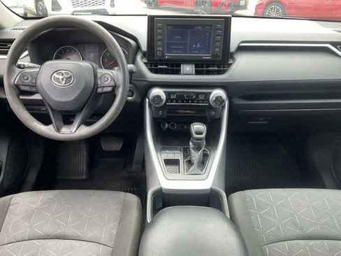 Used 2022 Toyota RAV4 XLE w/ Convenience Package FWD image 19
