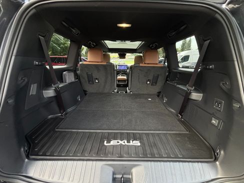 Used 2026 Lexus GX 550 w/ Accessory Package (2T) AWD/4WD image 46