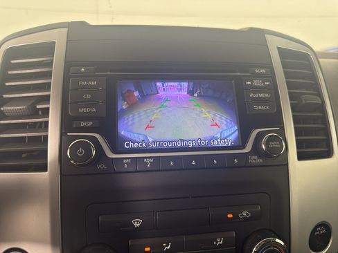 Used 2018 Nissan Frontier S RWD image 27