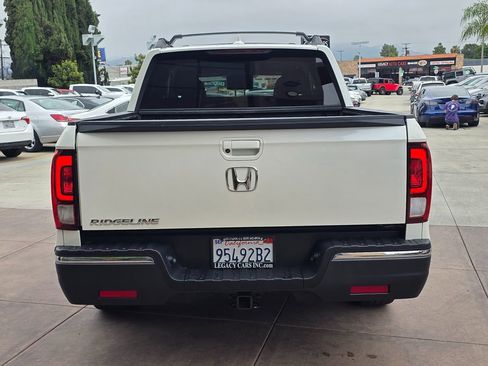 Used 2017 Honda Ridgeline RTL image 11
