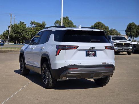 New 2026 Chevrolet Equinox ACTIV w/ Convenience Package III image 3