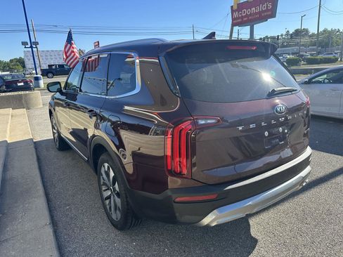 Used 2021 Kia Telluride EX w/ EX Premium Package FWD image 9