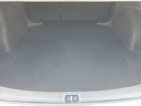 Certified 2024 Toyota Corolla SE FWD image 9