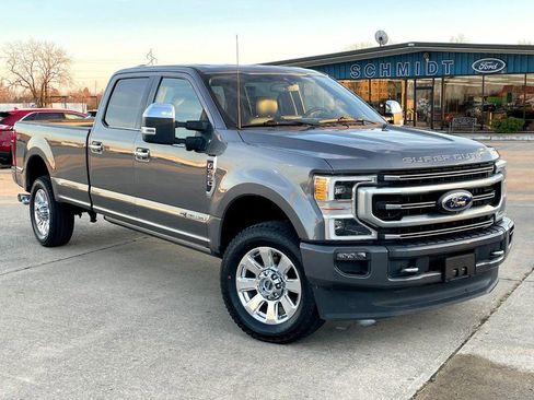 Used 2022 Ford F350 Platinum image 2