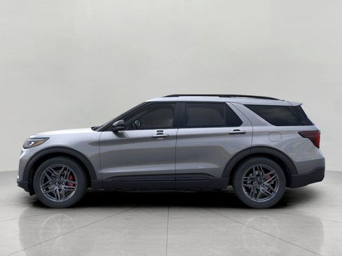 Used 2026 Ford Explorer ST-Line w/ ST-Line Street Pack AWD/4WD image 5