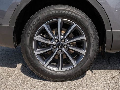 Used 2022 Lincoln Nautilus FWD image 9