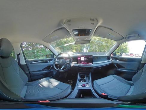 Used 2026 Volkswagen Tiguan SE AWD/4WD image 44
