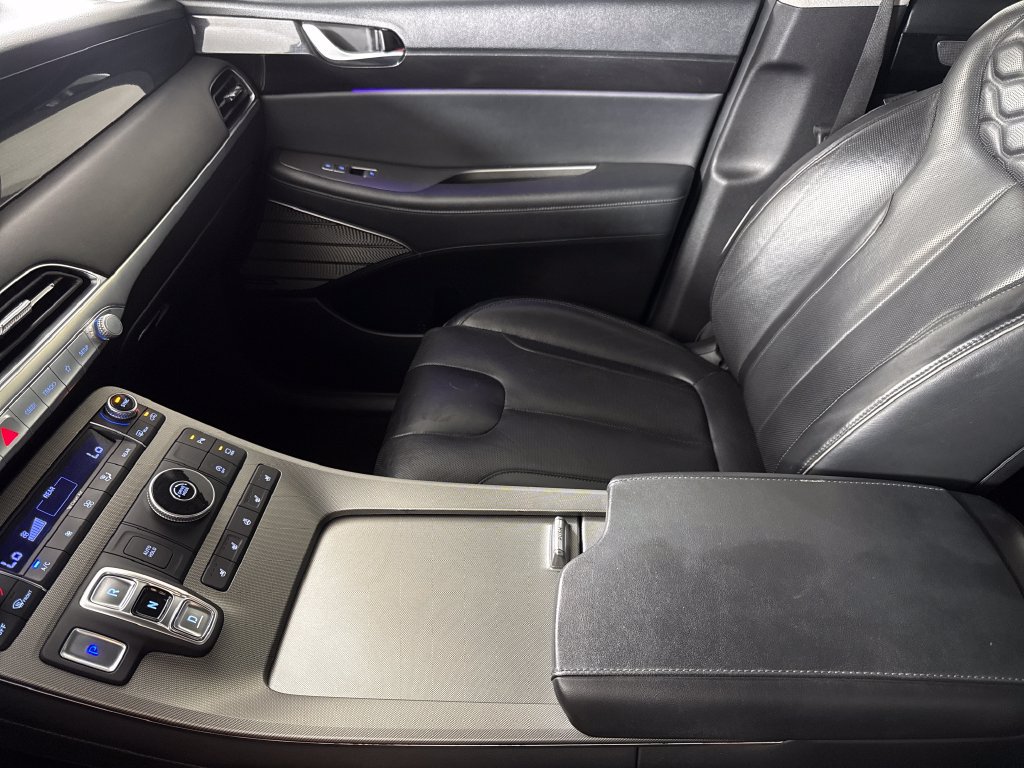 Used 2022 Hyundai Palisade Limited FWD image 25
