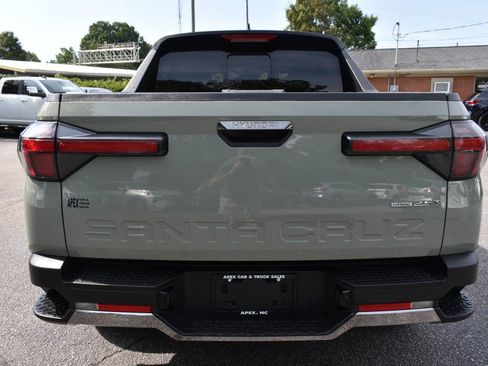 Used 2022 Hyundai Santa Cruz Limited AWD/4WD image 6