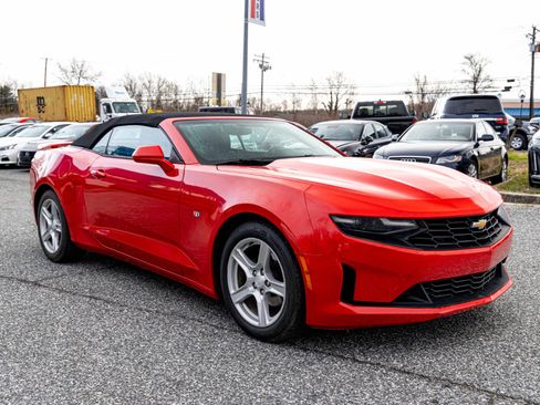 Used 2019 Chevrolet Camaro LT image 8