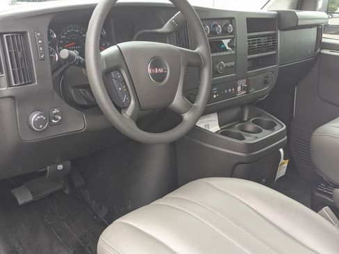 New 2025 GMC Savana 2500 Extended w/ Driver Convenience Package image 9