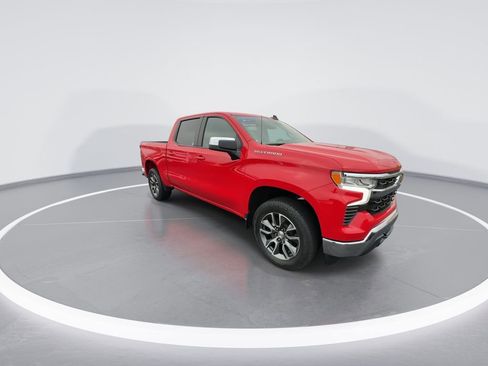 Used 2023 Chevrolet Silverado 1500 LT image 2