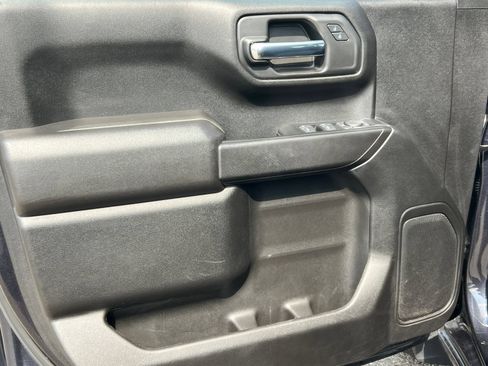 Certified 2023 Chevrolet Silverado 1500 Custom AWD/4WD image 18