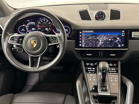 Used 2023 Porsche Cayenne Platinum Edition AWD/4WD image 26
