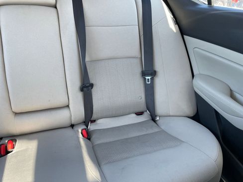 Used 2025 Nissan Altima 2.5 SV image 37