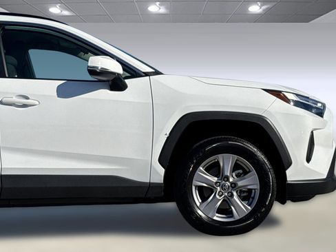 Used 2025 Toyota RAV4 XLE w/ Weather Package image 34