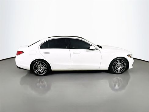 Used 2022 Mercedes-Benz C 300 4MATIC Sedan w/ Pinnacle Trim Package image 7
