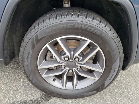 Used 2021 Jeep Grand Cherokee Limited image 8