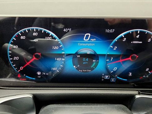 Used 2020 Mercedes-Benz GLB 250 GLB 250 4MATIC SUV w/ Premium Package image 14