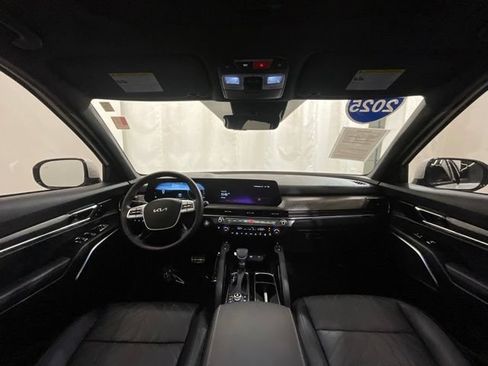 Used 2025 Kia Telluride SX X-Line AWD/4WD image 16
