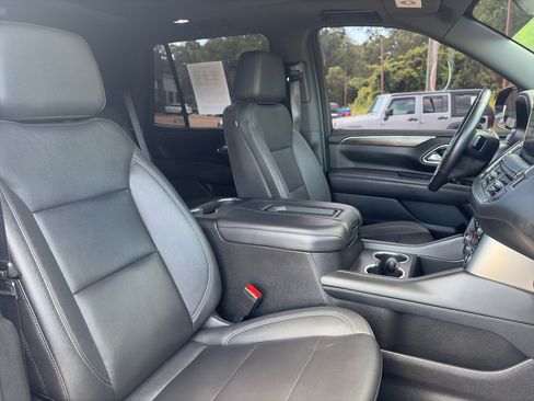 Used 2023 Chevrolet Tahoe Z71 w/ Luxury Package AWD/4WD image 18