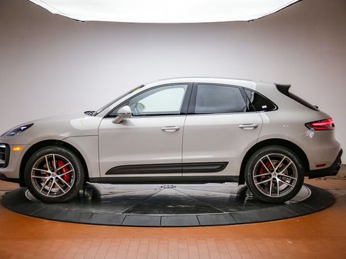 Used 2022 Porsche Macan S AWD/4WD image 2