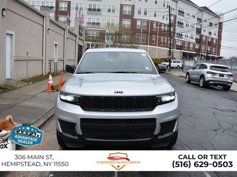 Used 2024 Jeep Grand Cherokee L Altitude image 2