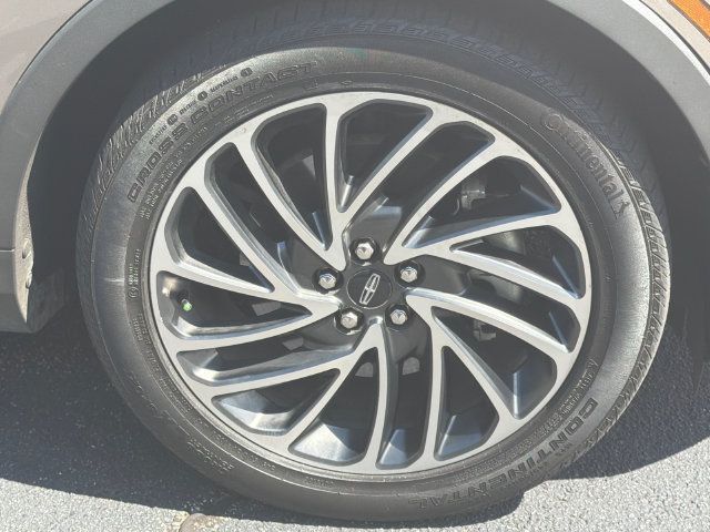 Used 2020 Lincoln Nautilus Reserve w/ Equipment Group 201A FWD image 14