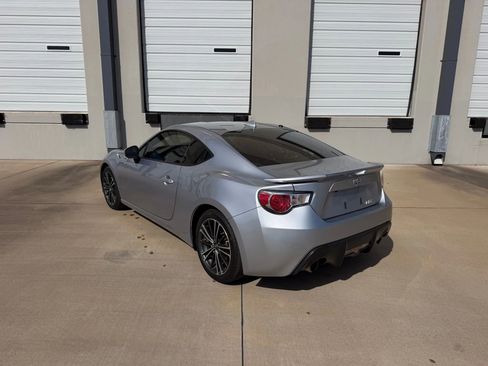 Used 2016 Scion FR-S image 5