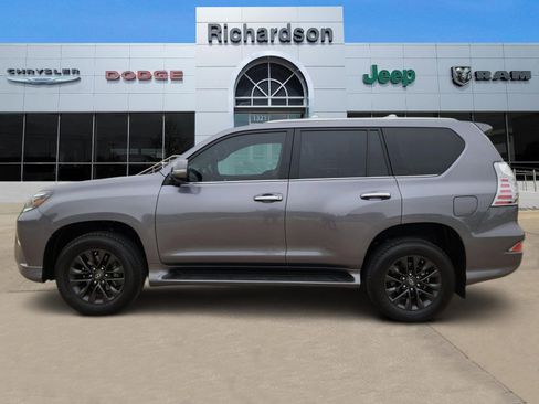 Used 2023 Lexus GX 460 Premium image 3