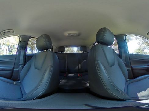 Used 2025 Buick Encore GX Preferred image 36