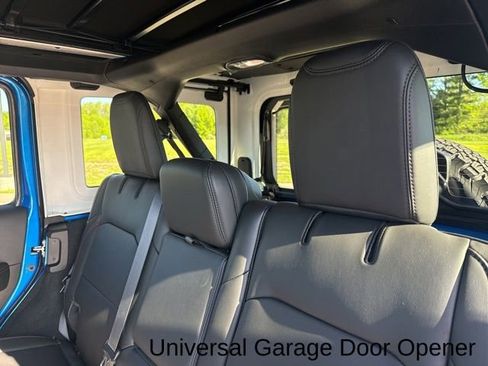 New 2026 Jeep Wrangler Unlimited Rubicon AWD/4WD image 28