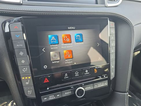 Certified 2025 INFINITI QX55 Essential image 22