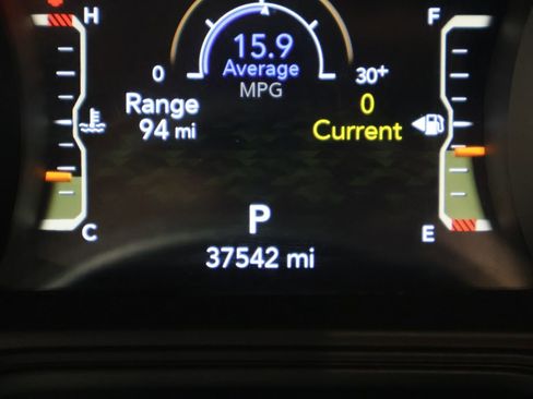 Used 2025 Jeep Wrangler Unlimited Rubicon image 36