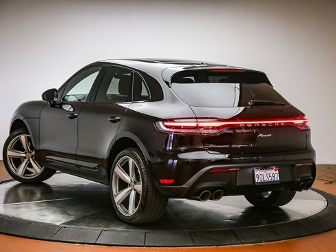 Certified 2023 Porsche Macan AWD/4WD image 5