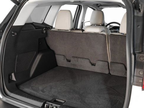 Used 2019 Ford Escape Titanium image 48