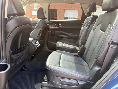 Used 2025 Kia Sorento EX w/ Panoramic Sunroof Package AWD/4WD image 25