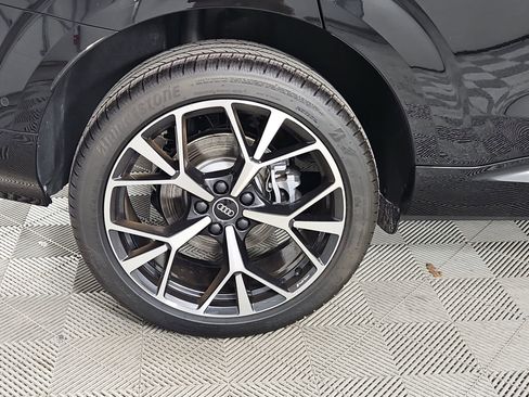 New 2026 Audi Q3 quattro 2.0T AWD/4WD image 9